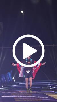 BIB:  <button type="button" onclick="openModal(27084593)" class="btn btn-primary btn-sm float-right" data-toggle="modal" data-target=".modal-high-quality">
                <i class="fa fa-download"></i> Download
                </button>